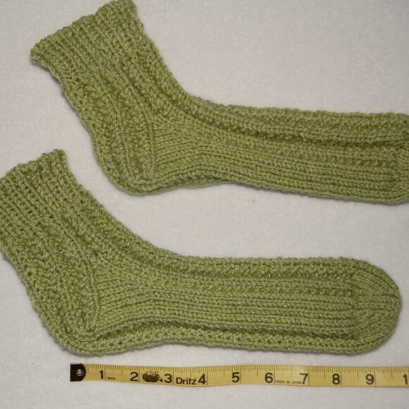 NEW Handmade Ankle Socks, Green, Women Size M (US 8.5) - Picture 4 of 6